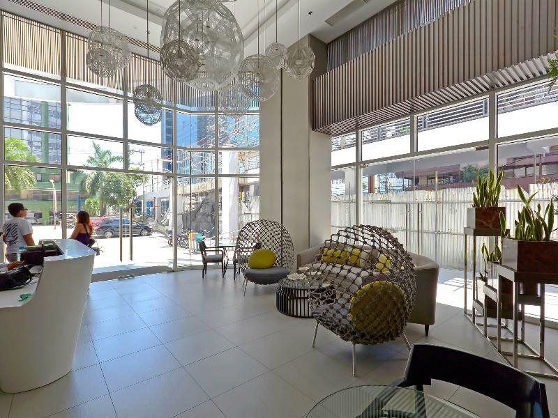 Currency Serviced Suites Pasig City Exterior foto