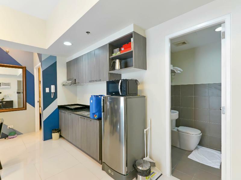 Currency Serviced Suites Pasig City Exterior foto
